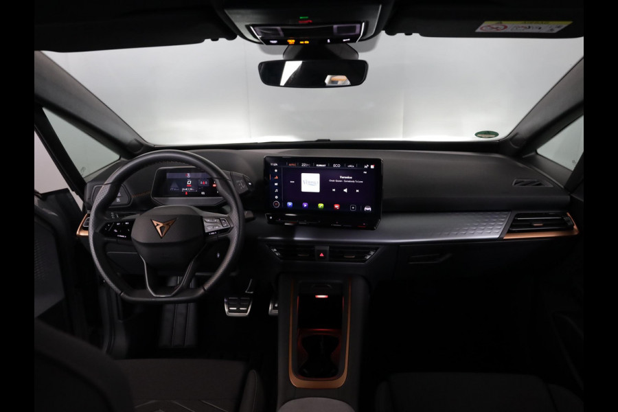 CUPRA Born Essential 62 kWh 204 pk | Private lease vanaf €612 | Navigatie via App | Parkeersensoren | Autom. airco | Lichtmetalen velgen 18" |
