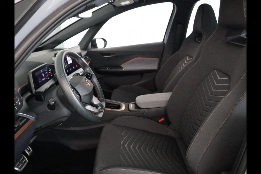 CUPRA Born Essential 62 kWh 204 pk | Private lease vanaf €612 | Navigatie via App | Parkeersensoren | Autom. airco | Lichtmetalen velgen 18" |
