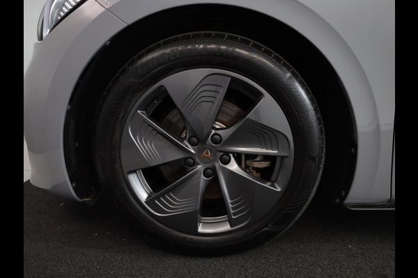 CUPRA Born Essential 62 kWh 204 pk | Private lease vanaf €612 | Navigatie via App | Parkeersensoren | Autom. airco | Lichtmetalen velgen 18" |