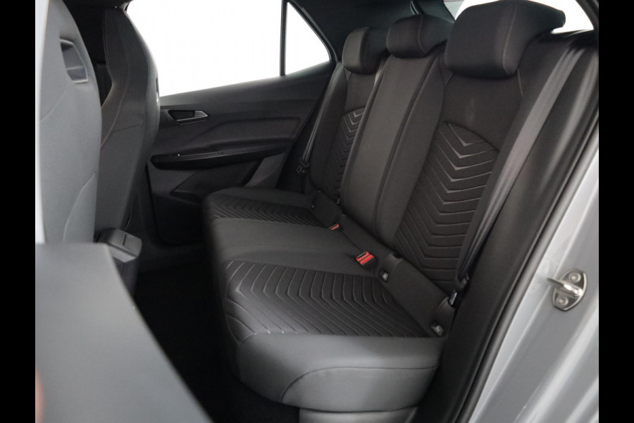 CUPRA Born Essential 62 kWh 204 pk | Private lease vanaf €612 | Navigatie via App | Parkeersensoren | Autom. airco | Lichtmetalen velgen 18" |