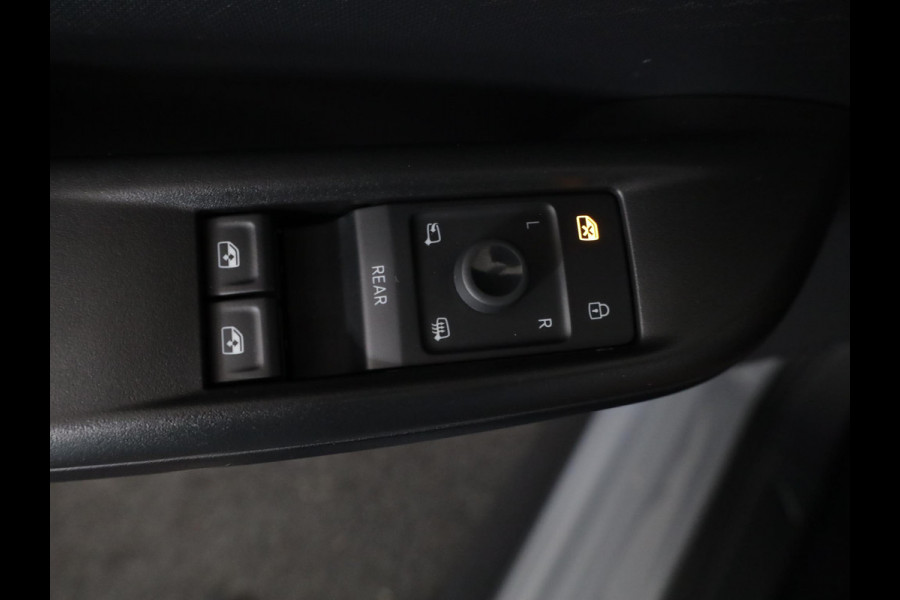 CUPRA Born Essential 62 kWh 204 pk | Private lease vanaf €612 | Navigatie via App | Parkeersensoren | Autom. airco | Lichtmetalen velgen 18" |