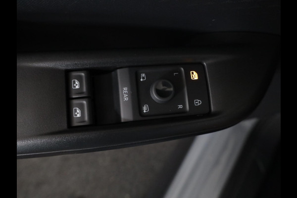 CUPRA Born Essential 62 kWh 204 pk | Private lease vanaf €612 | Navigatie via App | Parkeersensoren | Autom. airco | Lichtmetalen velgen 18" |
