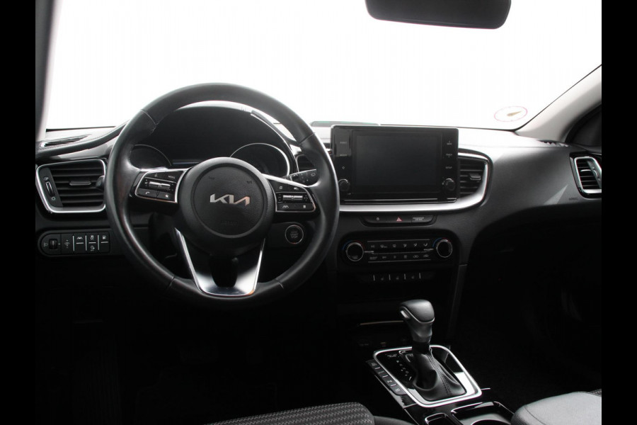 Kia Xceed 1.6 GDi PHEV Automaat DynamicLine Navigatie Apple Carplay/Android Auto  Adaptive Cruise Control  Parkeersensoren  Camera  Stoel-en stuurwielverwarming  Virtual Cockpit  Full LED