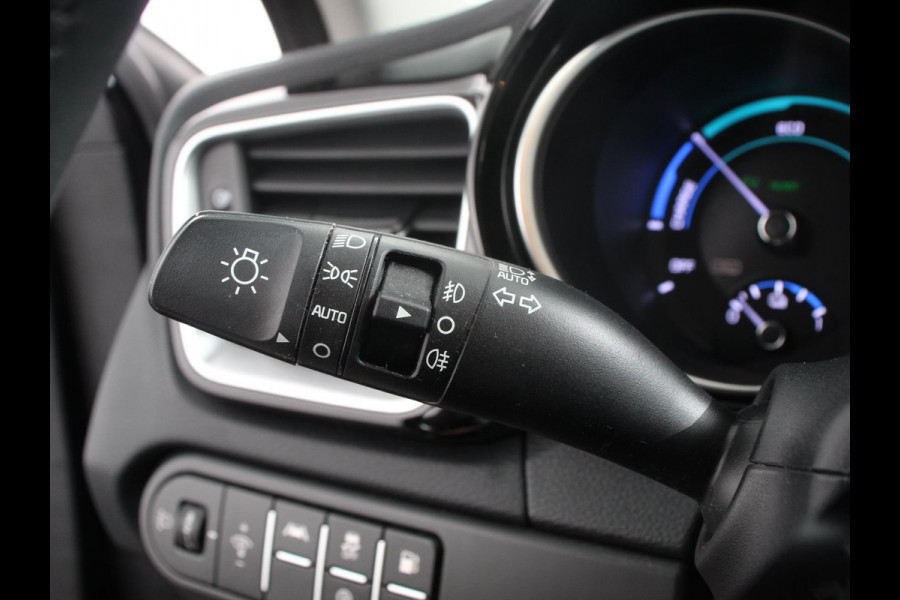 Kia Xceed 1.6 GDi PHEV Automaat DynamicLine Navigatie Apple Carplay/Android Auto  Adaptive Cruise Control  Parkeersensoren  Camera  Stoel-en stuurwielverwarming  Virtual Cockpit  Full LED