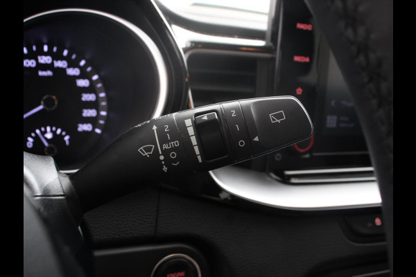 Kia Xceed 1.6 GDi PHEV Automaat DynamicLine Navigatie Apple Carplay/Android Auto  Adaptive Cruise Control  Parkeersensoren  Camera  Stoel-en stuurwielverwarming  Virtual Cockpit  Full LED