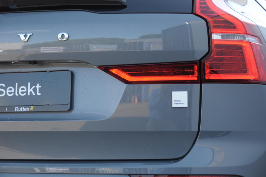 Volvo XC60 T8 455PK Automaat AWD Polestar Engineered / Google infotaiment / Adaptieve cruise control / BLIS/ Panoramamisch schuif-kanteldak / Stoel- en stuurwielverwarming / Apple Carplay / Head-up display / Gelamineerde ramen / 22"Velgen / Harman Kardon audio /