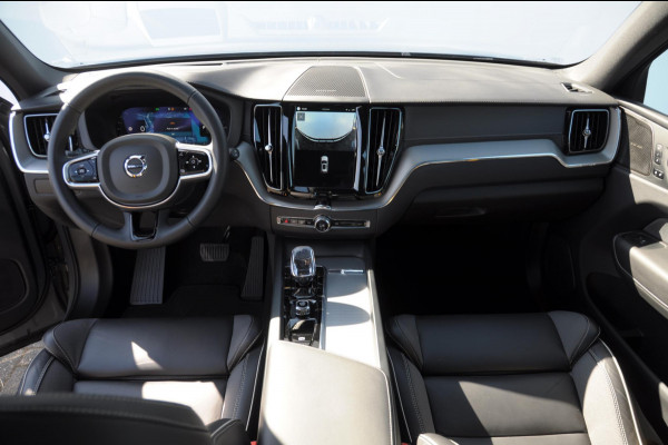 Volvo XC60 T8 455PK Automaat AWD Polestar Engineered / Google infotaiment / Adaptieve cruise control / BLIS/ Panoramamisch schuif-kanteldak / Stoel- en stuurwielverwarming / Apple Carplay / Head-up display / Gelamineerde ramen / 22"Velgen / Harman Kardon audio /