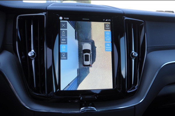 Volvo XC60 T8 455PK Automaat AWD Polestar Engineered / Google infotaiment / Adaptieve cruise control / BLIS/ Panoramamisch schuif-kanteldak / Stoel- en stuurwielverwarming / Apple Carplay / Head-up display / Gelamineerde ramen / 22"Velgen / Harman Kardon audio /