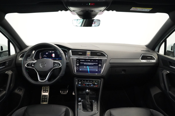 Volkswagen Tiguan 1.4 TSI eHybrid R-Line Business Panoramadak Leder ACC PDC Memory Stoelen 24 Maanden garantie* (Vraag naar de voorwaarden)