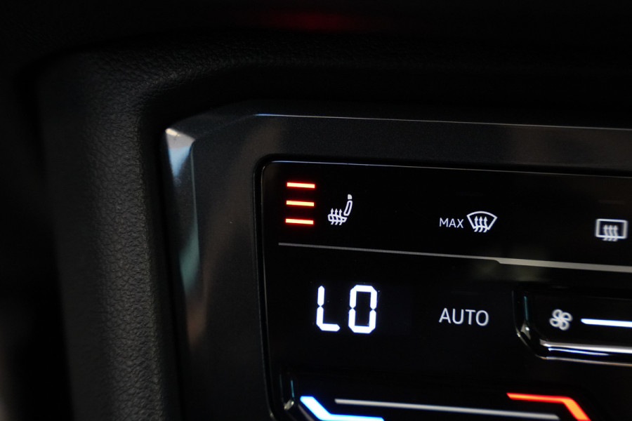 Volkswagen Tiguan 1.4 TSI eHybrid R-Line Business Panoramadak Leder ACC PDC Memory Stoelen 24 Maanden garantie* (Vraag naar de voorwaarden)