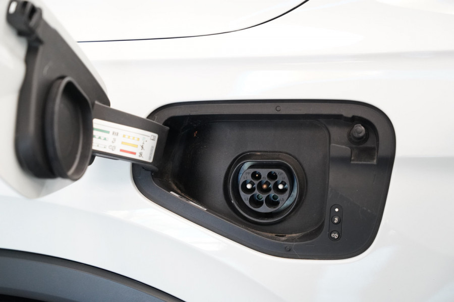 Volkswagen Tiguan 1.4 TSI eHybrid R-Line Business Panoramadak Leder ACC PDC Memory Stoelen 24 Maanden garantie* (Vraag naar de voorwaarden)