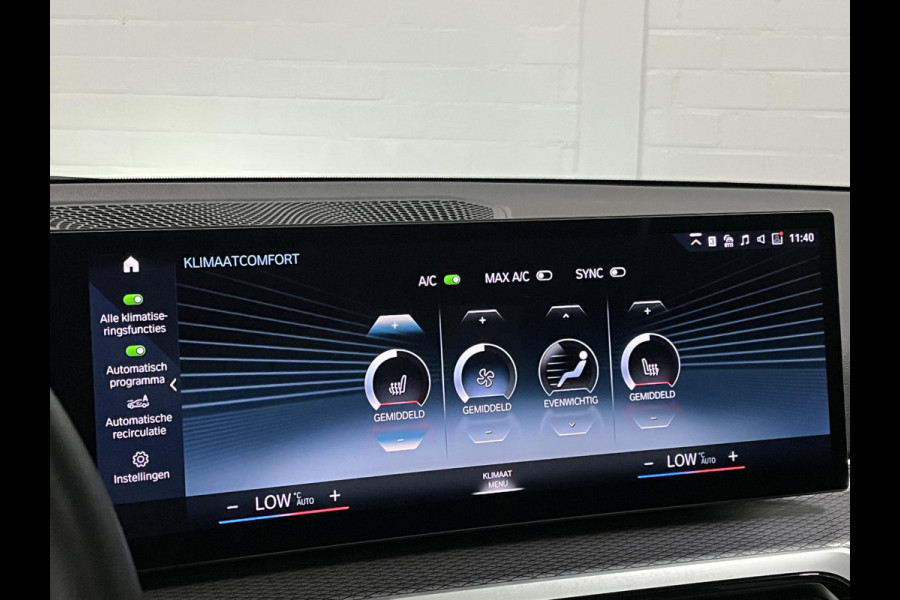 BMW 3-serie 330e M Sport | Open dak | Adapt. cruise | Trekhaak | Head-up | Stoelverwarming | Sfeerverlichting | Carplay | Leder