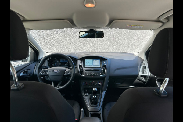 Ford FOCUS Wagon 1.0 Lease Edition | CARPLAY | TREKHAAK | NAVI | BLUETOOTH | CC | PDC | APK T/M 7-6-2027 | NW DISTRIBUTIE | TOPPER