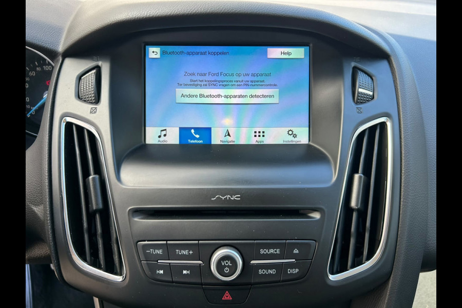 Ford FOCUS Wagon 1.0 Lease Edition | CARPLAY | TREKHAAK | NAVI | BLUETOOTH | CC | PDC | APK T/M 7-6-2027 | NW DISTRIBUTIE | TOPPER
