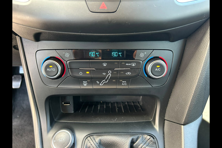 Ford FOCUS Wagon 1.0 Lease Edition | CARPLAY | TREKHAAK | NAVI | BLUETOOTH | CC | PDC | APK T/M 7-6-2027 | NW DISTRIBUTIE | TOPPER