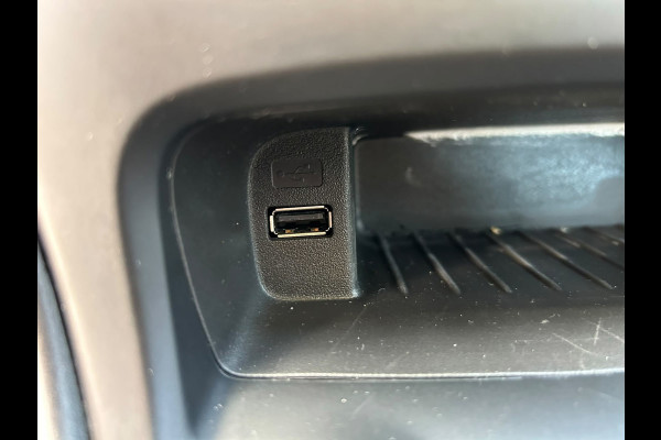 Ford FOCUS Wagon 1.0 Lease Edition | CARPLAY | TREKHAAK | NAVI | BLUETOOTH | CC | PDC | APK T/M 7-6-2027 | NW DISTRIBUTIE | TOPPER
