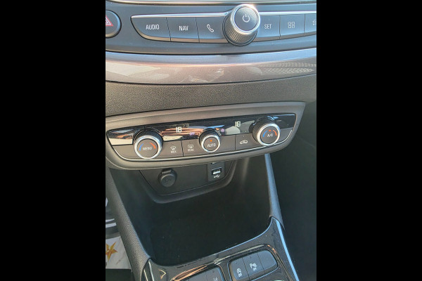 Opel Crossland X 1.2 120 Jaar Edition | CAMERA | CLIMA | TREKHAAK