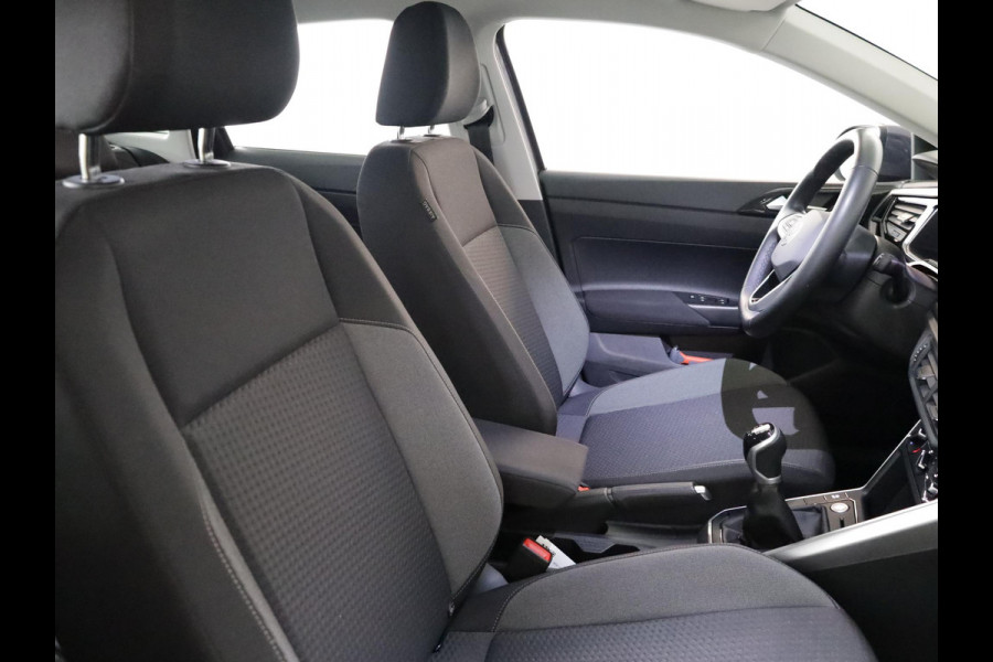 Volkswagen Taigo 1.0 TSI Life Edition 95 pk | Verlengde garantie | Navigatie via App | Parkeersensoren | Achteruitrijcamera | Adaptieve cruise control | Keyless |