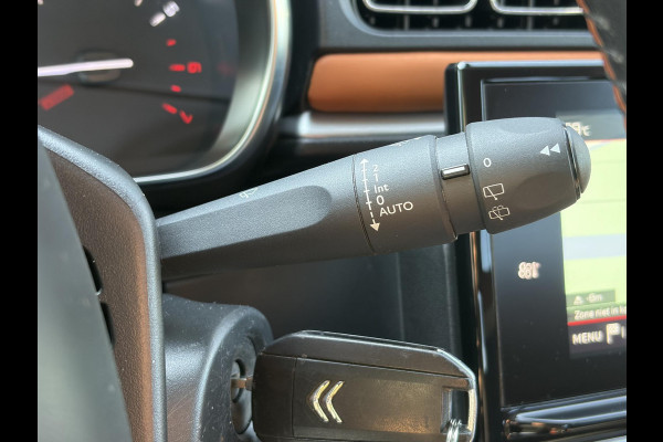 Citroën C3 1.2 PureTech Shine Nieuwe D-riem,Camera,Navi,Clima,Cruise,Lm velgen,Pdc,Rijstrooksensor,Halfleder,Dealer Onderhouden,N.A.P,Apk tot 06-2027