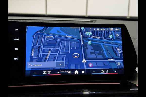 BMW iX2 eDrive20 67 kWh M Sport Edition | Panoramadak | Leder | Premiumpakket | ACC | LED adaptief  | M Sport Pro