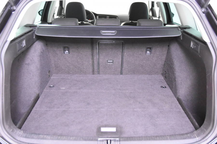Volkswagen Golf Variant *Navigatie*Stoelverwarming*Park assist*
