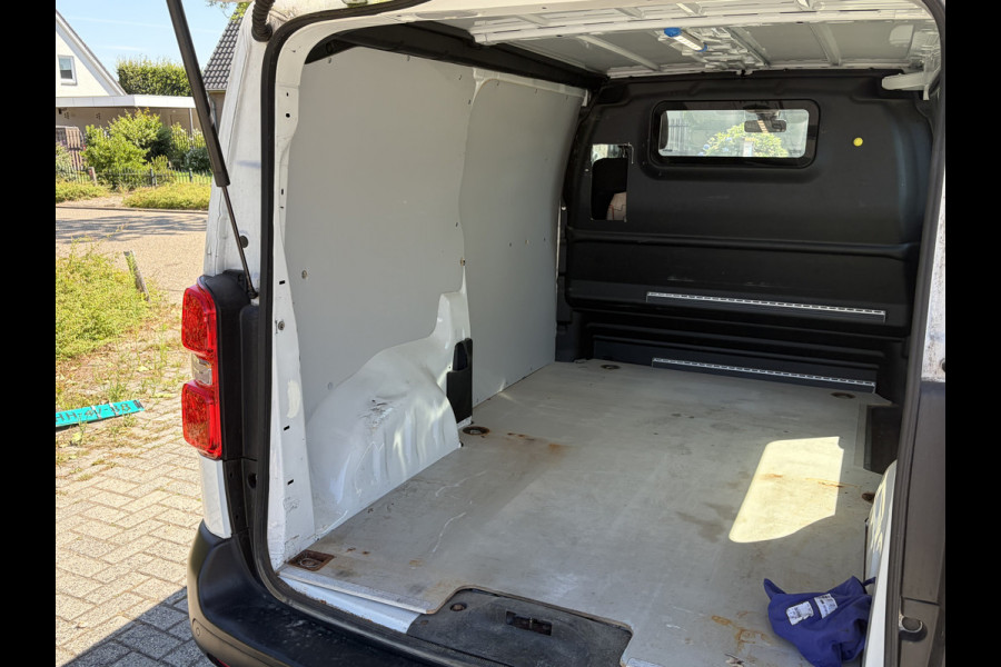 Peugeot Expert 2.0 BlueHDI 180PK Automaat L2H1 Standard Premium ✓ camera ✓ navigatie ✓ airco