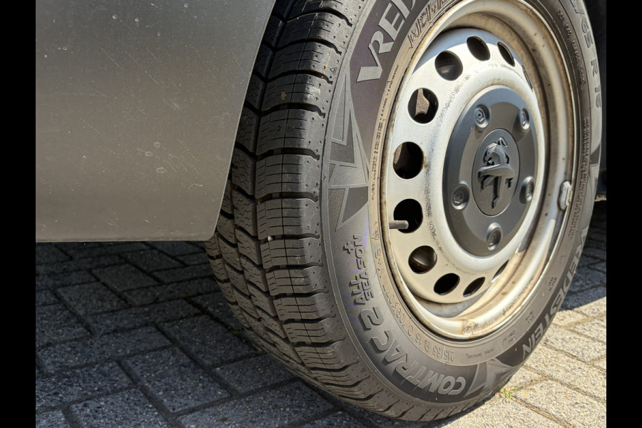 Peugeot Expert 2.0 BlueHDI 180PK Automaat L2H1 Standard Premium ✓ camera ✓ navigatie ✓ airco
