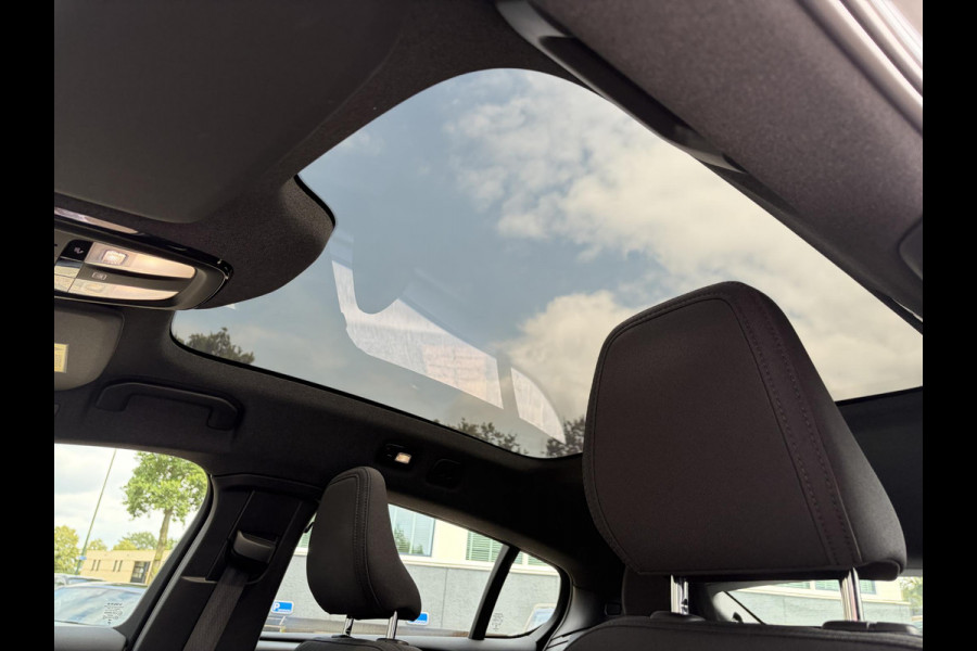 Volvo C40 Recharge Twin Ultimate 78 kWh SOH 96% | ELEKTRISCHE TREKHAAK|  MEMORY STOEL| HARMAN KARDON| PANORAMADAK| ELEK. ACHTERKLEP| 360 CAMERA| SUPER COMPLEET| RIJKLAAR GELEVERD!|