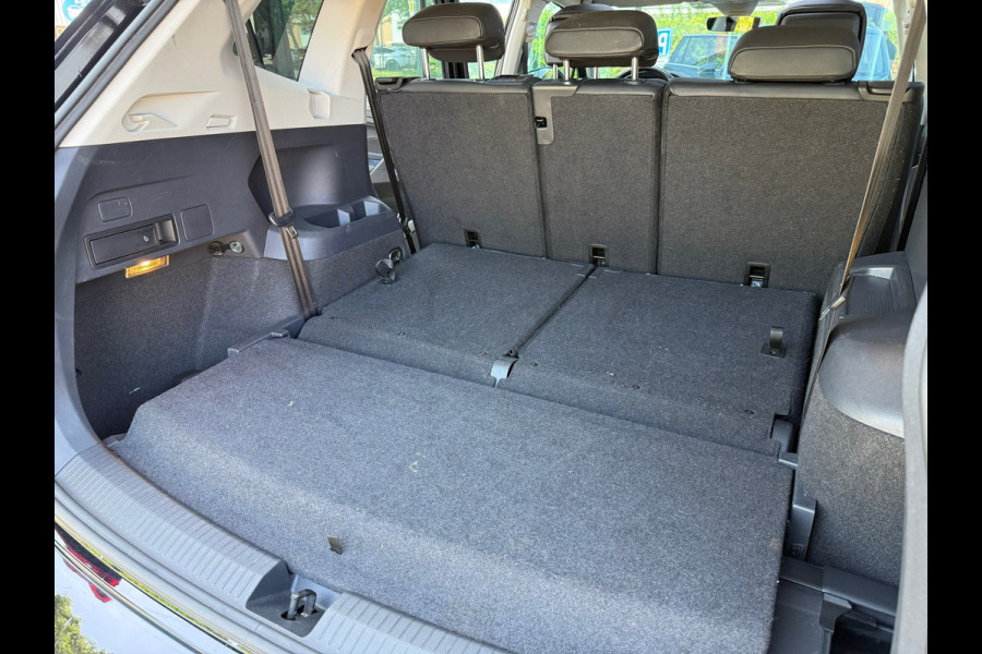 Volkswagen Tiguan Allspace 1.5 TSI Comfortline Business 7p. - Automaat - Pano/Schuifdak - Leder - Navi - Org.NL
