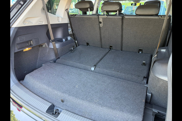 Volkswagen Tiguan Allspace 1.5 TSI Comfortline Business 7p. - Automaat - Pano/Schuifdak - Leder - Navi - Org.NL
