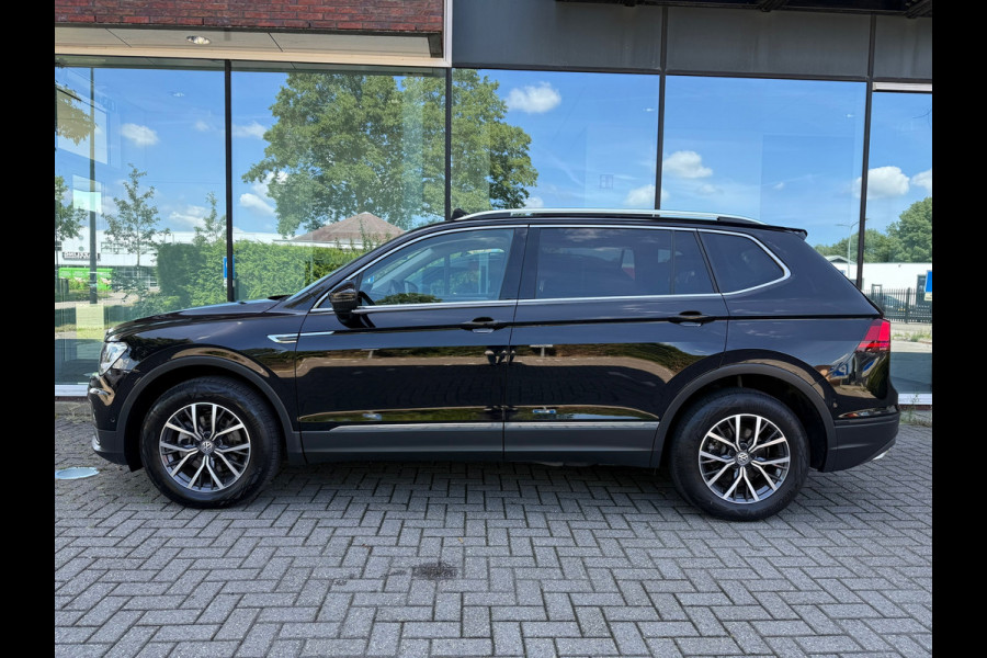 Volkswagen Tiguan Allspace 1.5 TSI Comfortline Business 7p. - Automaat - Pano/Schuifdak - Leder - Navi - Org.NL