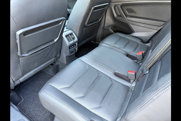 Volkswagen Tiguan Allspace 1.5 TSI Comfortline Business 7p. - Automaat - Pano/Schuifdak - Leder - Navi - Org.NL