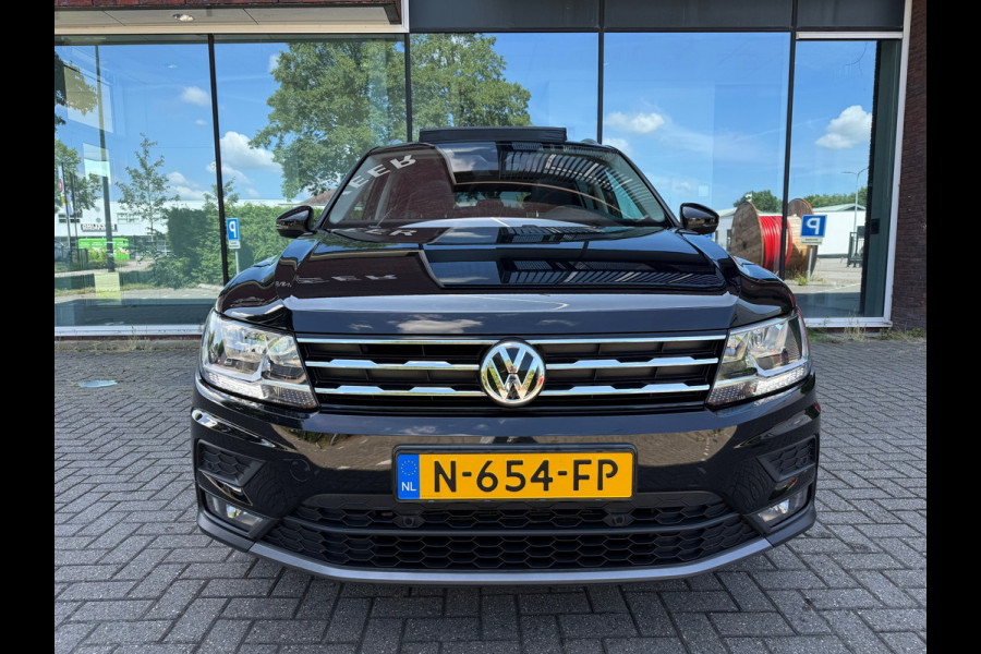 Volkswagen Tiguan Allspace 1.5 TSI Comfortline Business 7p. - Automaat - Pano/Schuifdak - Leder - Navi - Org.NL