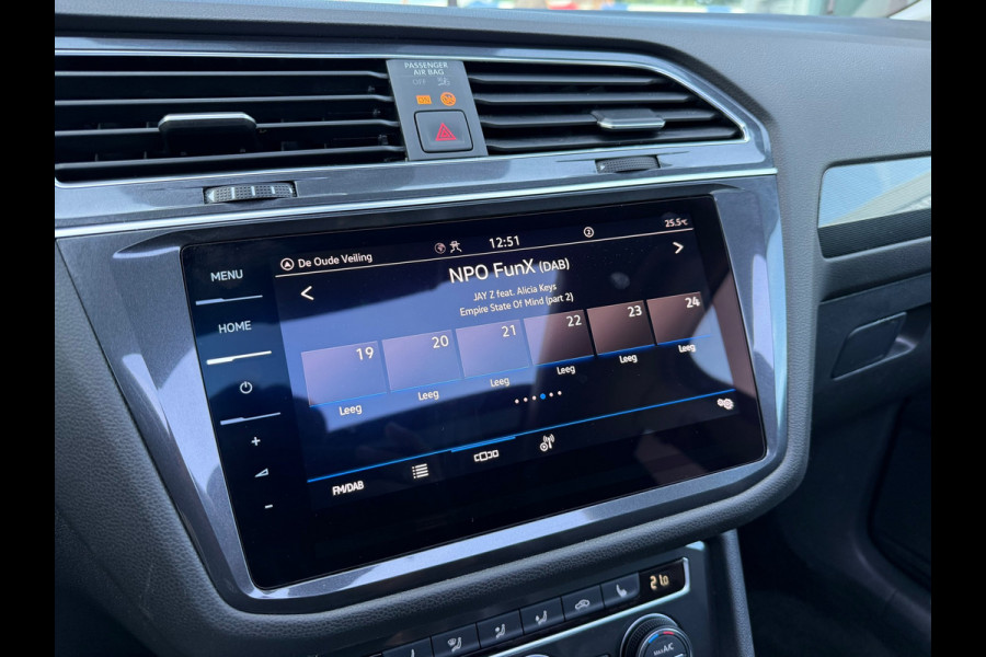 Volkswagen Tiguan Allspace 1.5 TSI Comfortline Business 7p. - Automaat - Pano/Schuifdak - Leder - Navi - Org.NL