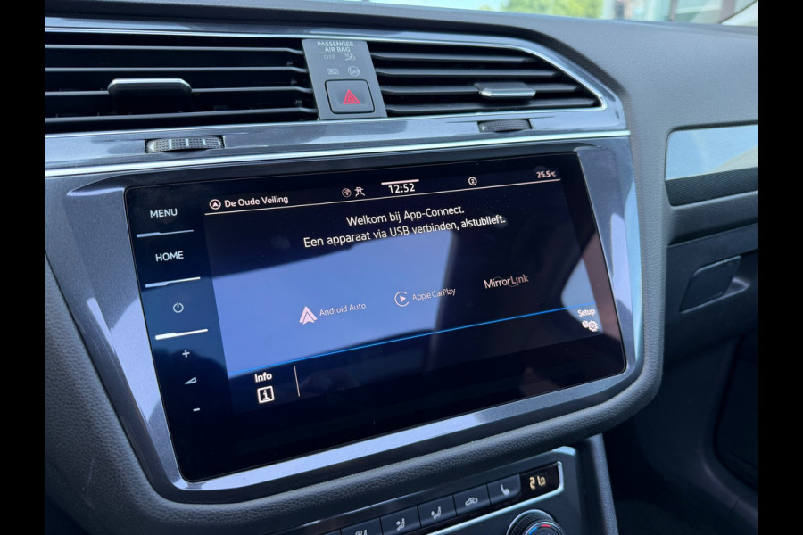 Volkswagen Tiguan Allspace 1.5 TSI Comfortline Business 7p. - Automaat - Pano/Schuifdak - Leder - Navi - Org.NL
