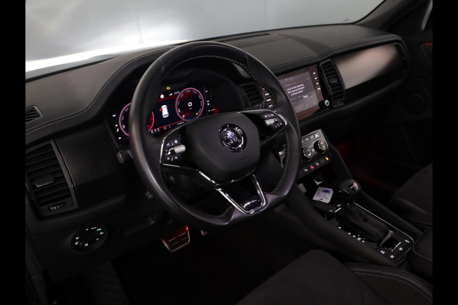 Škoda Kodiaq 1.5 TSI Sportline Business 150 pk Automaat | Navigatie | Parkeersensoren | Achteruitrijcamera | Adaptieve cruise control | Elektr. achterklep | Autom. airco (3 zones) | Keyless |