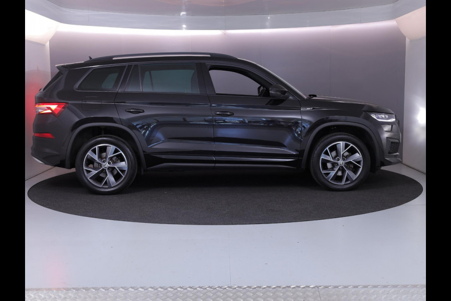 Škoda Kodiaq 1.5 TSI Sportline Business 150 pk Automaat | Navigatie | Parkeersensoren | Achteruitrijcamera | Adaptieve cruise control | Elektr. achterklep | Autom. airco (3 zones) | Keyless |
