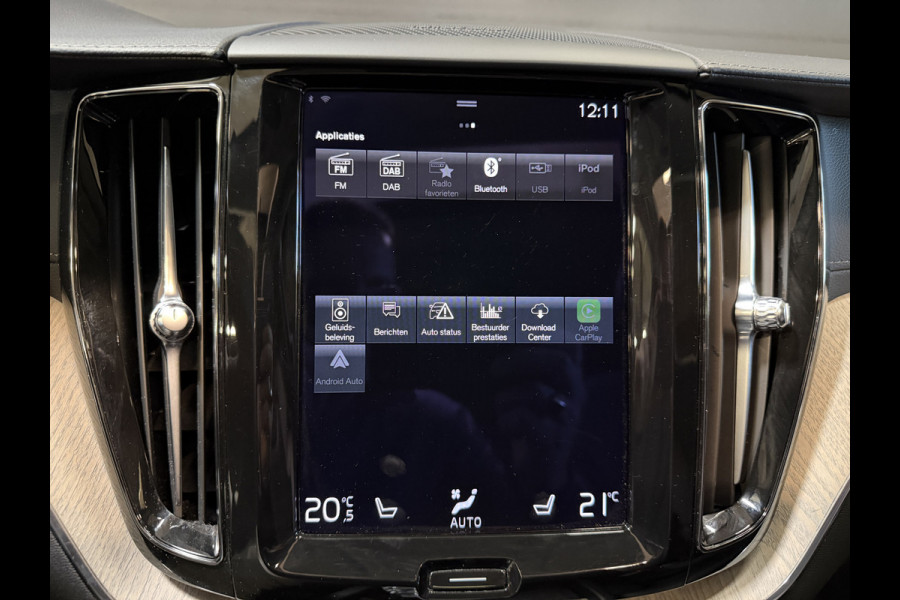 Volvo XC60 2.0 Recharge T8 AWD Inscription | Panoramadak | Elektr. trekhaak | Harman/Kardon | Camera | Stoel/stuurverwarming | Adapt. cruise