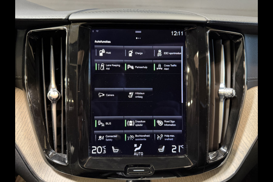 Volvo XC60 2.0 Recharge T8 AWD Inscription | Panoramadak | Elektr. trekhaak | Harman/Kardon | Camera | Stoel/stuurverwarming | Adapt. cruise