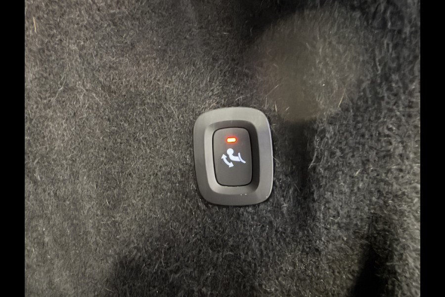 Volvo XC60 2.0 Recharge T8 AWD Inscription | Panoramadak | Elektr. trekhaak | Harman/Kardon | Camera | Stoel/stuurverwarming | Adapt. cruise