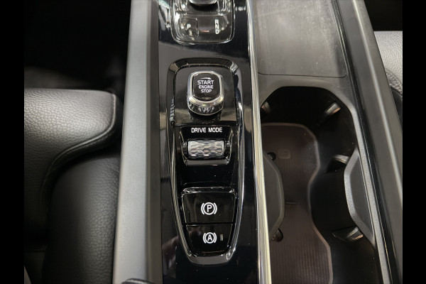 Volvo XC60 2.0 Recharge T8 AWD Inscription | Panoramadak | Elektr. trekhaak | Harman/Kardon | Camera | Stoel/stuurverwarming | Adapt. cruise