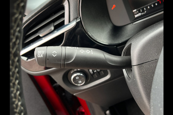 Opel Corsa 1.2 Ultimate CAMERA / CARPLAY / PDC V+A / STOEL & STUURVERWARMING / TWO-TONE / CRUISE CONTROL