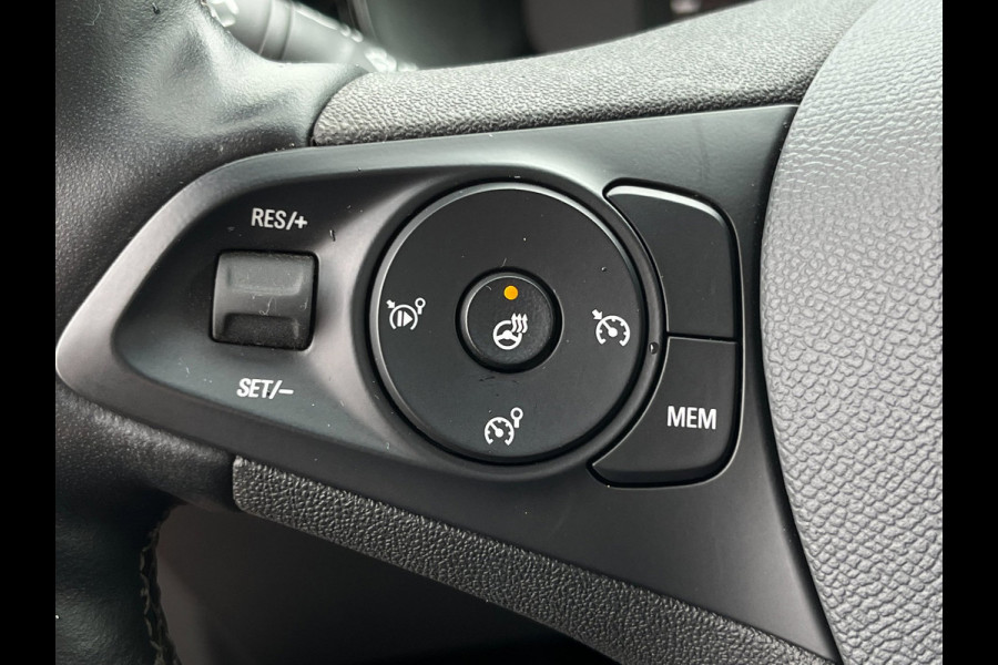 Opel Corsa 1.2 Ultimate CAMERA / CARPLAY / PDC V+A / STOEL & STUURVERWARMING / TWO-TONE / CRUISE CONTROL