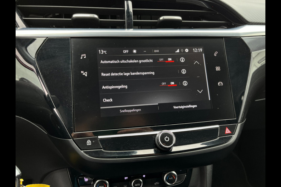 Opel Corsa 1.2 Ultimate CAMERA / CARPLAY / PDC V+A / STOEL & STUURVERWARMING / TWO-TONE / CRUISE CONTROL