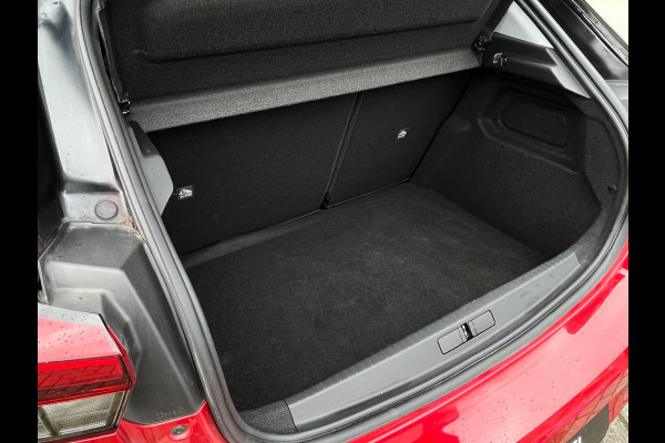 Opel Corsa 1.2 Ultimate CAMERA / CARPLAY / PDC V+A / STOEL & STUURVERWARMING / TWO-TONE / CRUISE CONTROL
