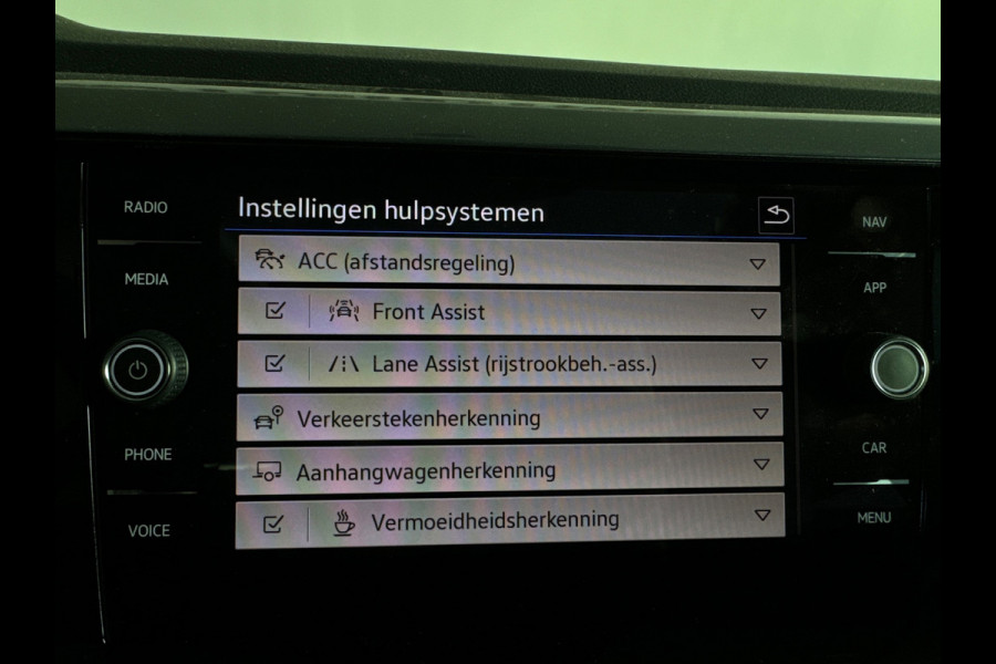 Volkswagen Polo 1.0 TSI R-Line Pano|ACC|Lane Assist|Stoelverwarming|DCC