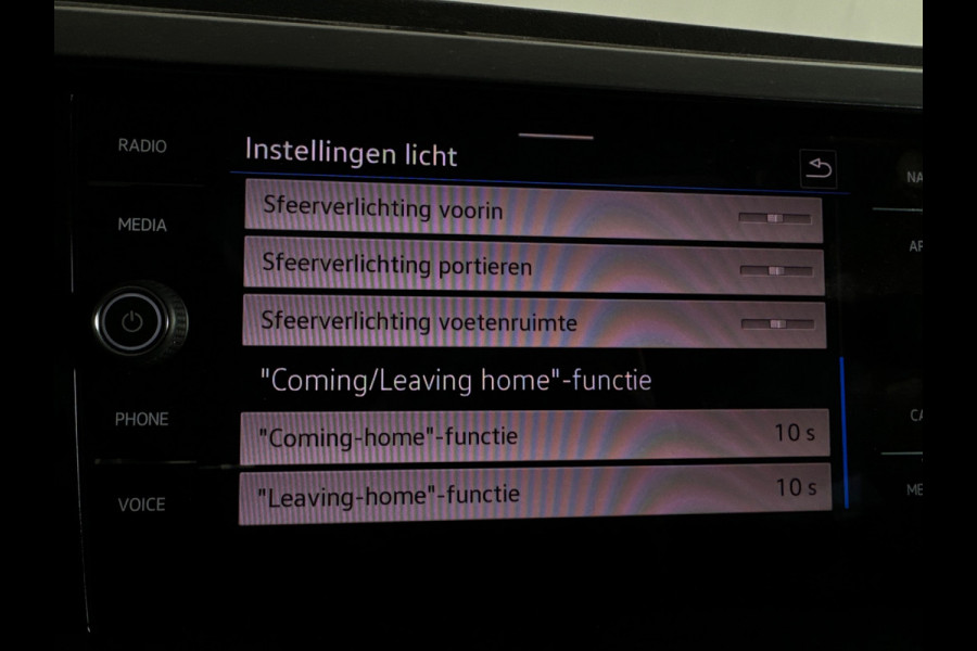 Volkswagen Polo 1.0 TSI R-Line Pano|ACC|Lane Assist|Stoelverwarming|DCC
