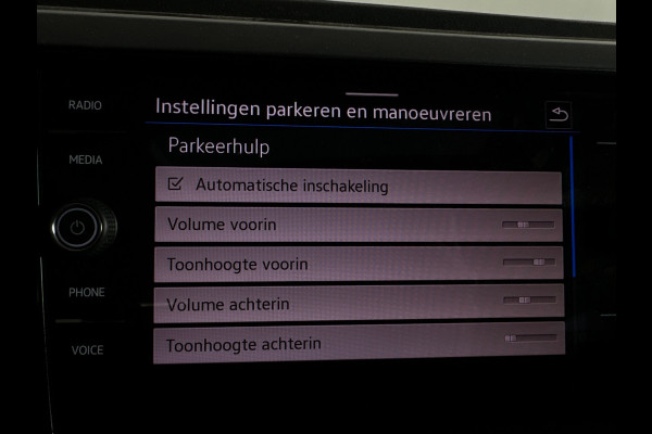 Volkswagen Polo 1.0 TSI R-Line Pano|ACC|Lane Assist|Stoelverwarming|DCC