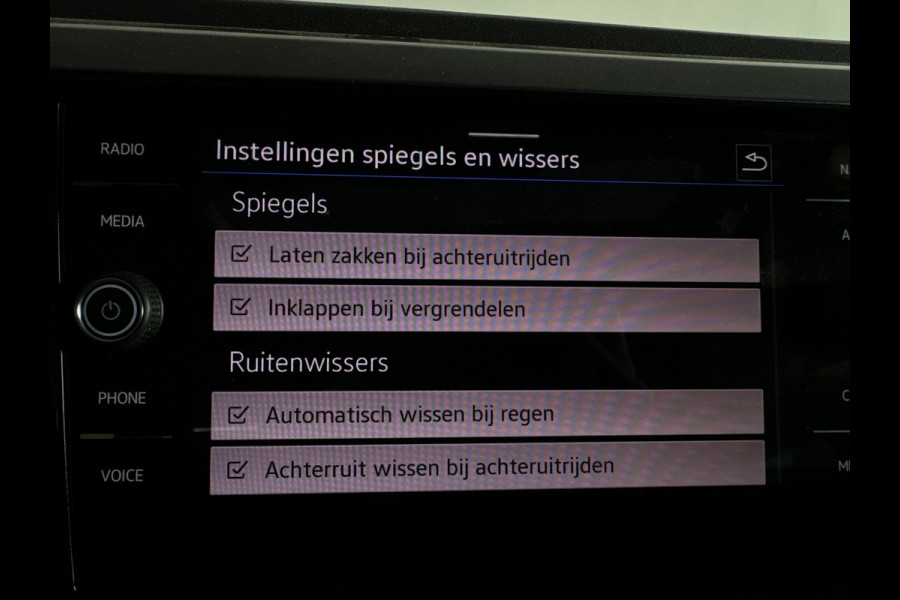 Volkswagen Polo 1.0 TSI R-Line Pano|ACC|Lane Assist|Stoelverwarming|DCC