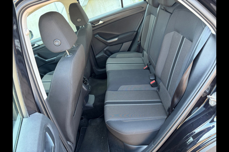 Volkswagen T-Roc 1.0 TSI Style Business / CarPlay
